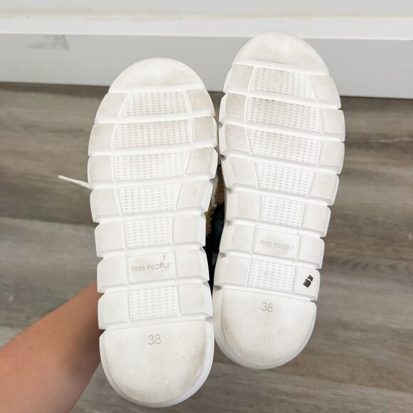 Free People Crochet Catch Me If You Can Platform Sneakers 38 - Picture 4 of 6